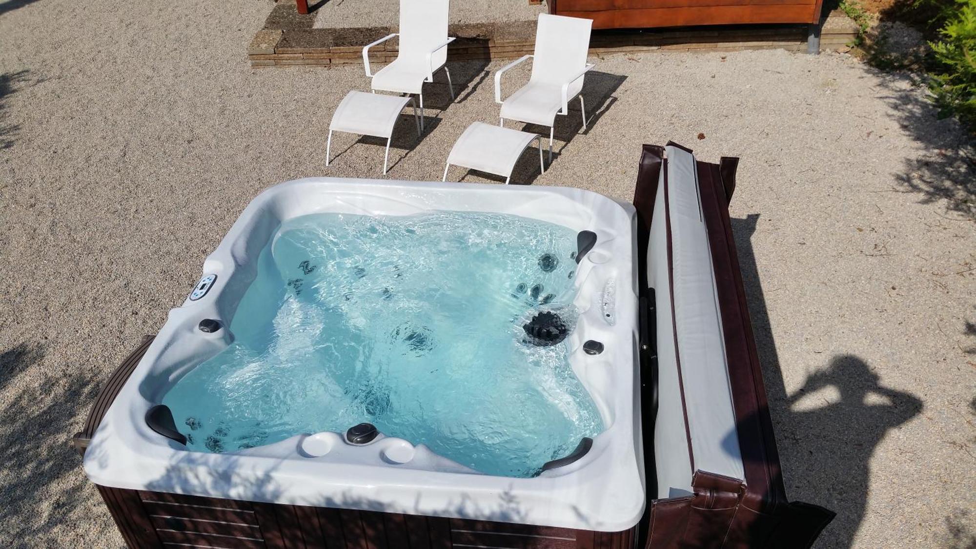 Camping De La Pelouse Jaulny 部屋 写真